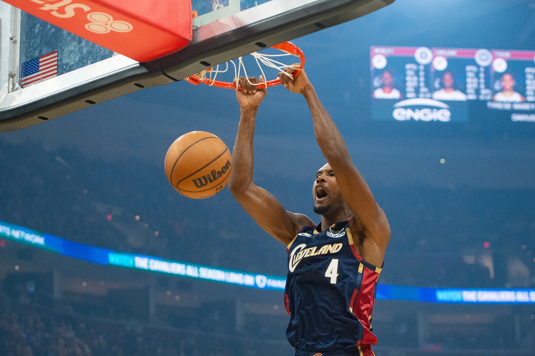 v站体育入口-下半场机会不多！小莫布里半场就拿到13分11板 全场14分14板3帽